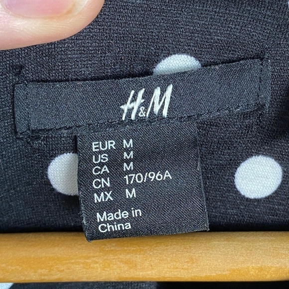 H&M Women's Black and White Polka Dot 3/4 Sleeve Popover Mini Dress Size Medium - Picture 2 of 16